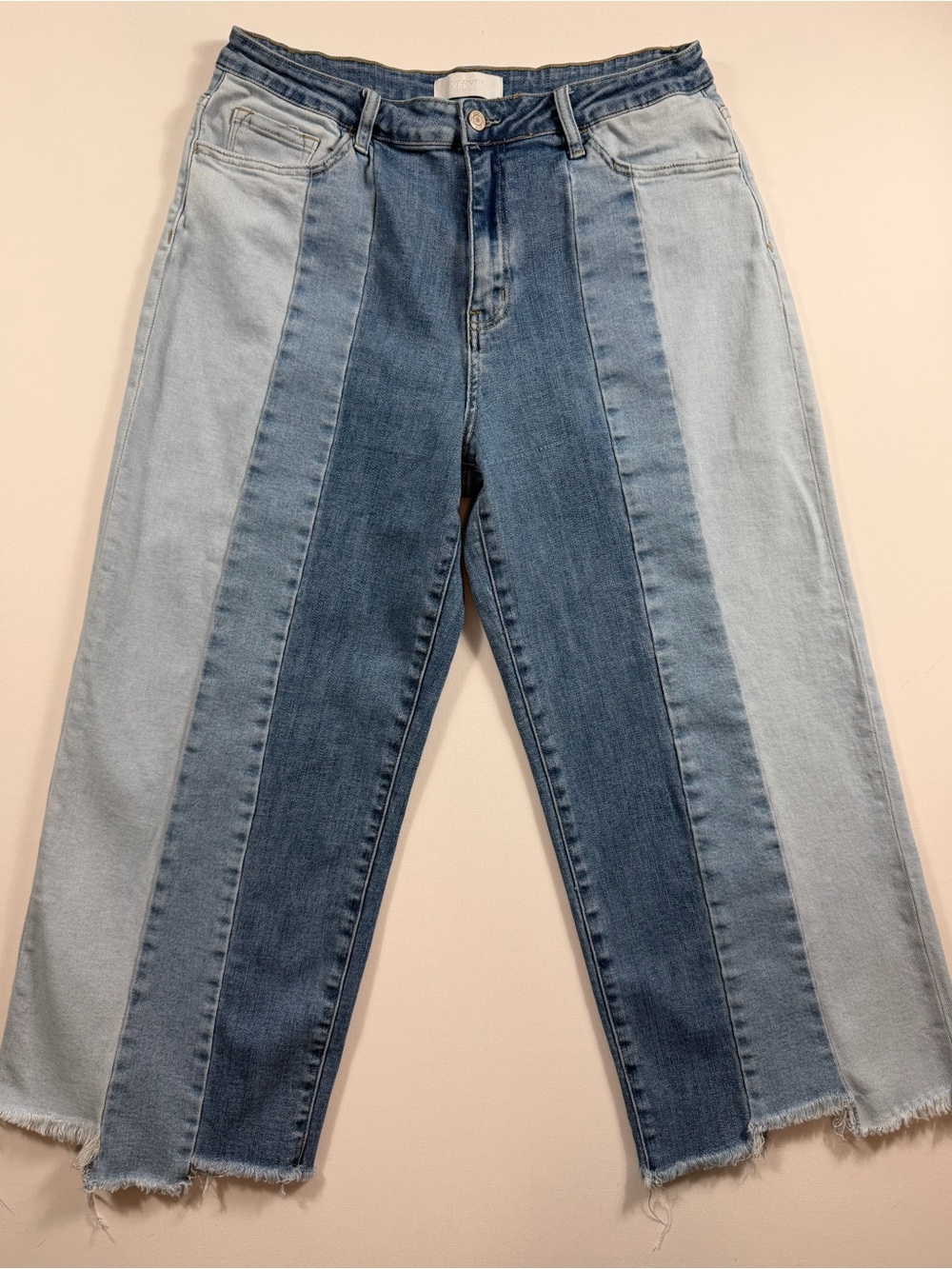 Vervet Blue Jeans 32 Colorblock Two Tone High Rise Cropped Raw Hem Wide Leg